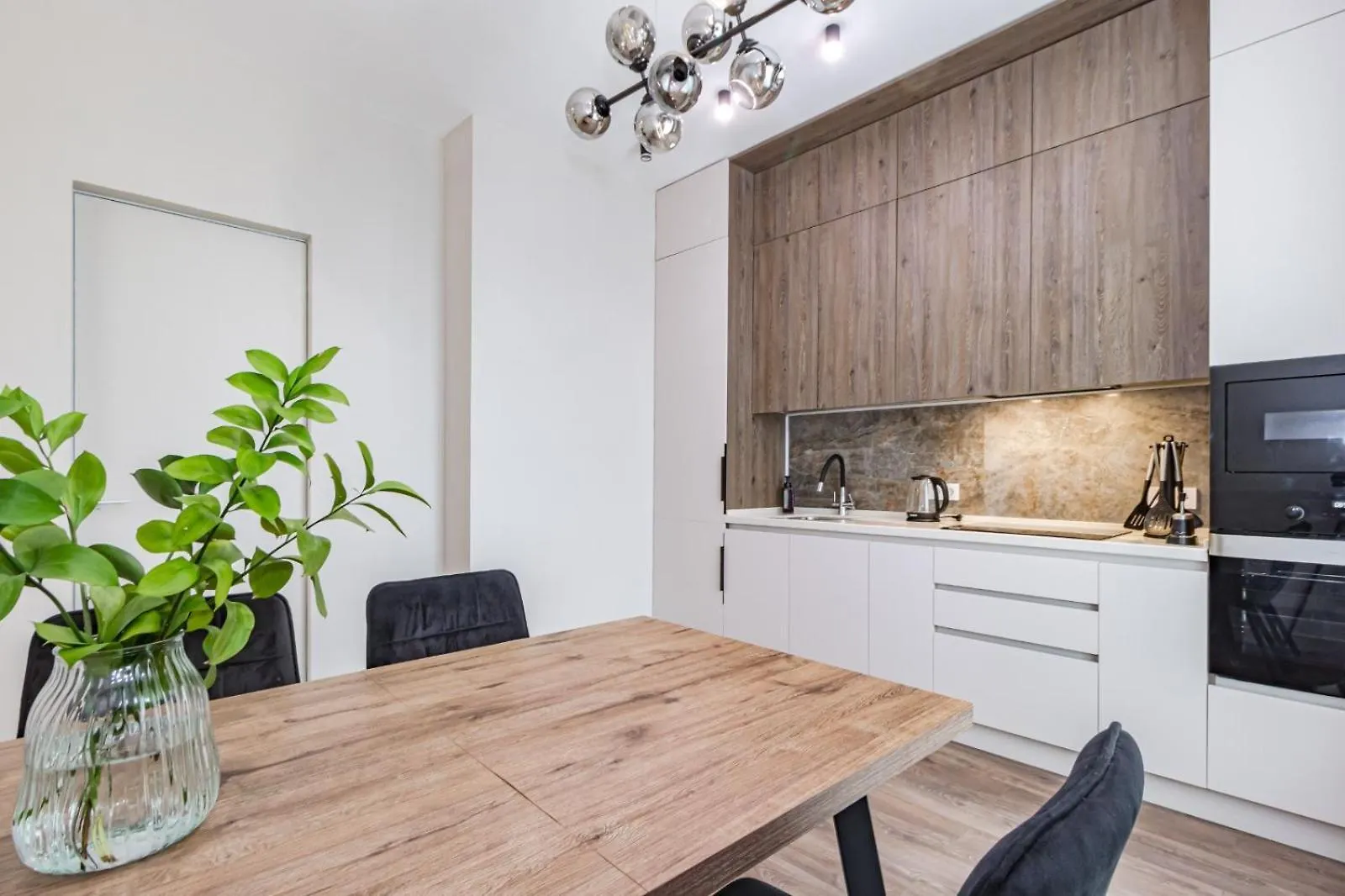 Tokyo One Room Apartments, A Residential Complex Αστάνα Διαμέρισμα